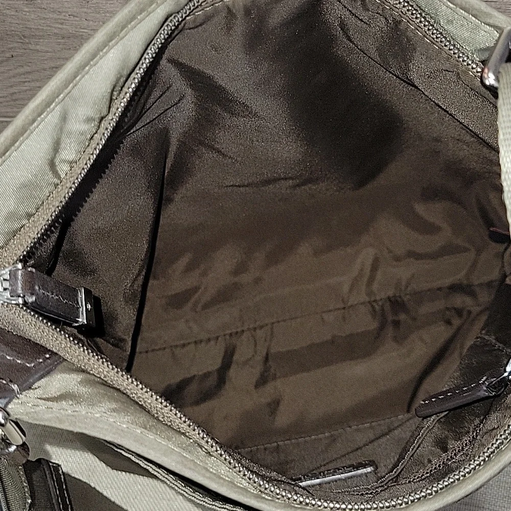 Tumi Olive Green Nylon Crossbody Shoulder Bag - Picture 11 of 16